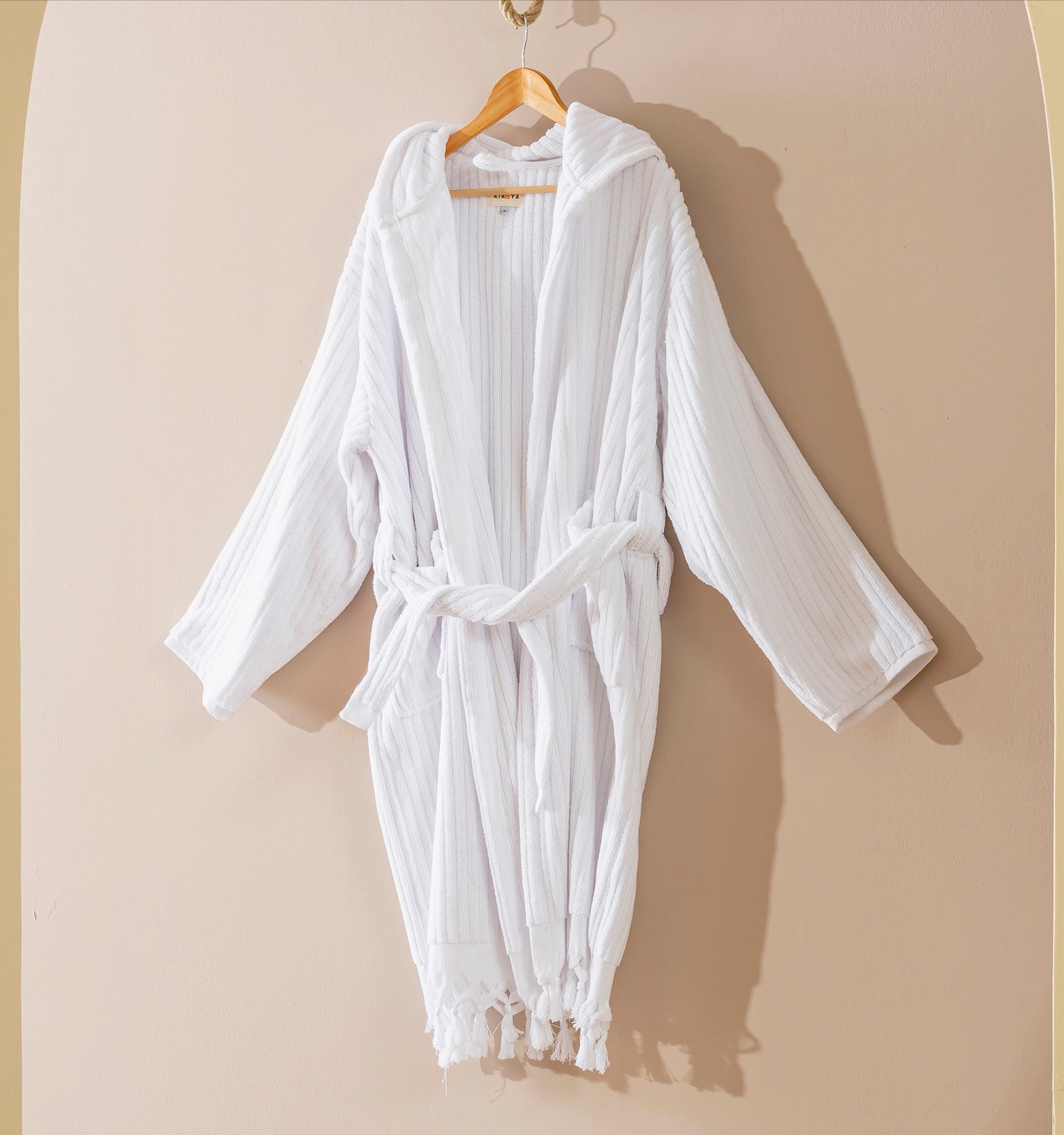 White Hand loomed lounge robe
