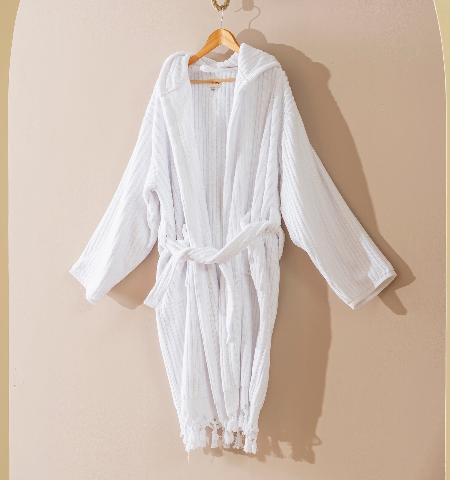 White Hand loomed lounge robe